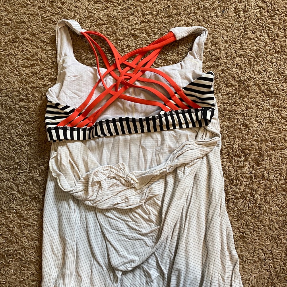 Lululemon tank